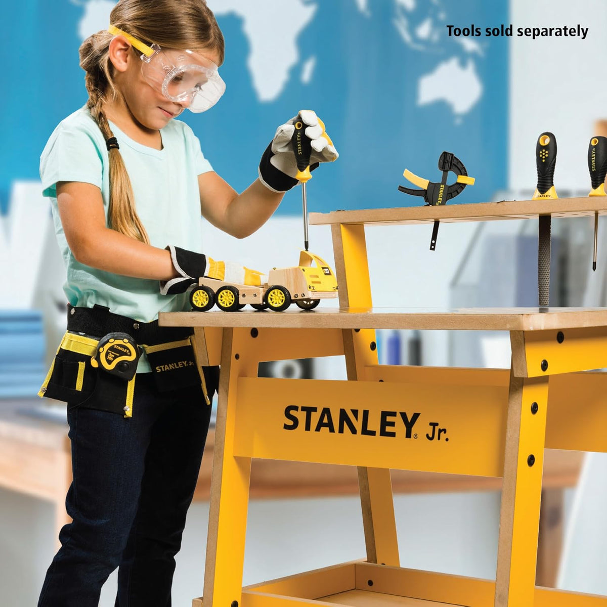 STANLEY Jr. Kids Workbench – Real Wood Craft Kits