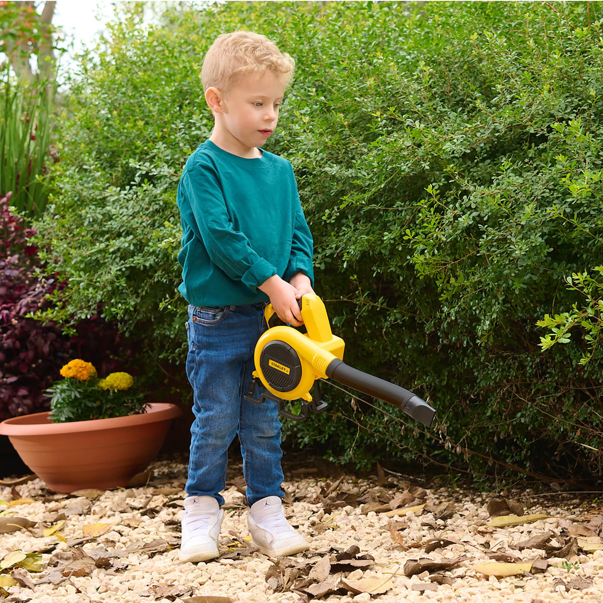 STANLEY Jr. Battery Operated Blower