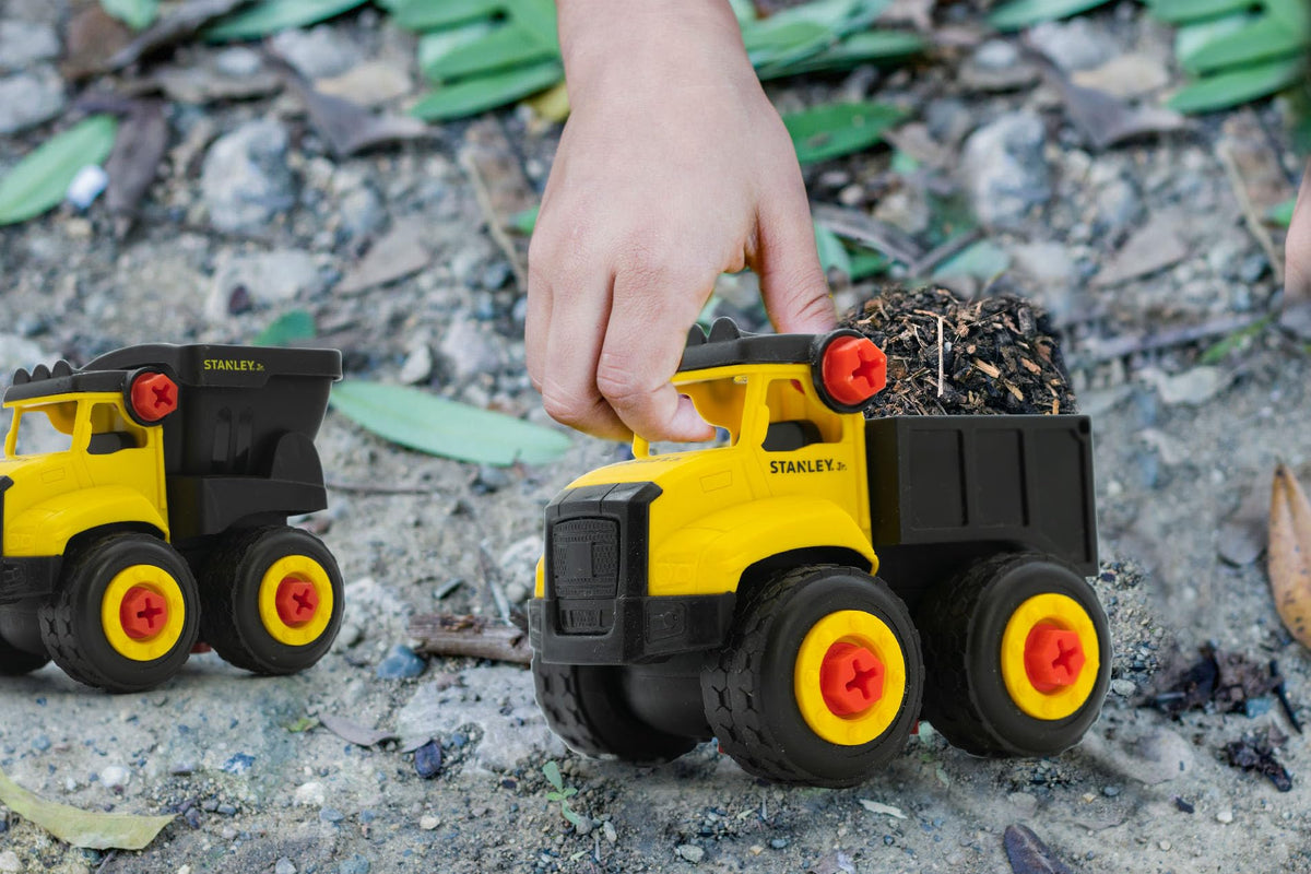 STANLEY Jr. Take Apart 4 Trucks Set